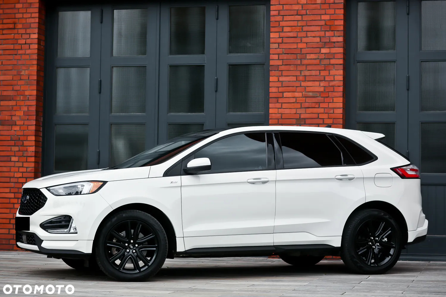 Ford Edge - 8