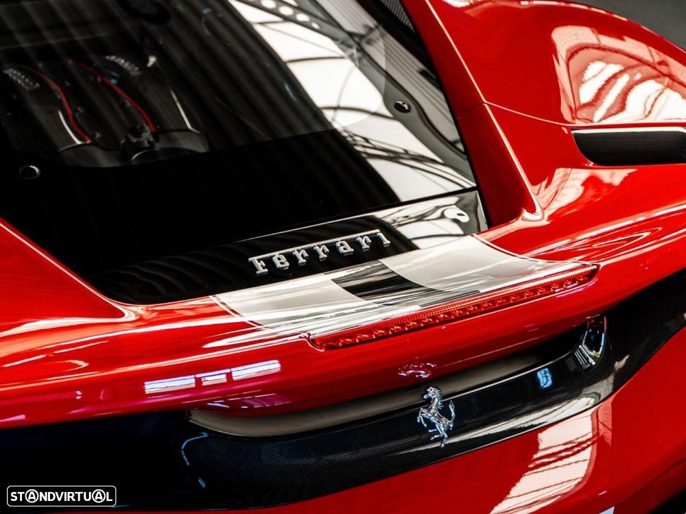 Ferrari 488 Pista - 6