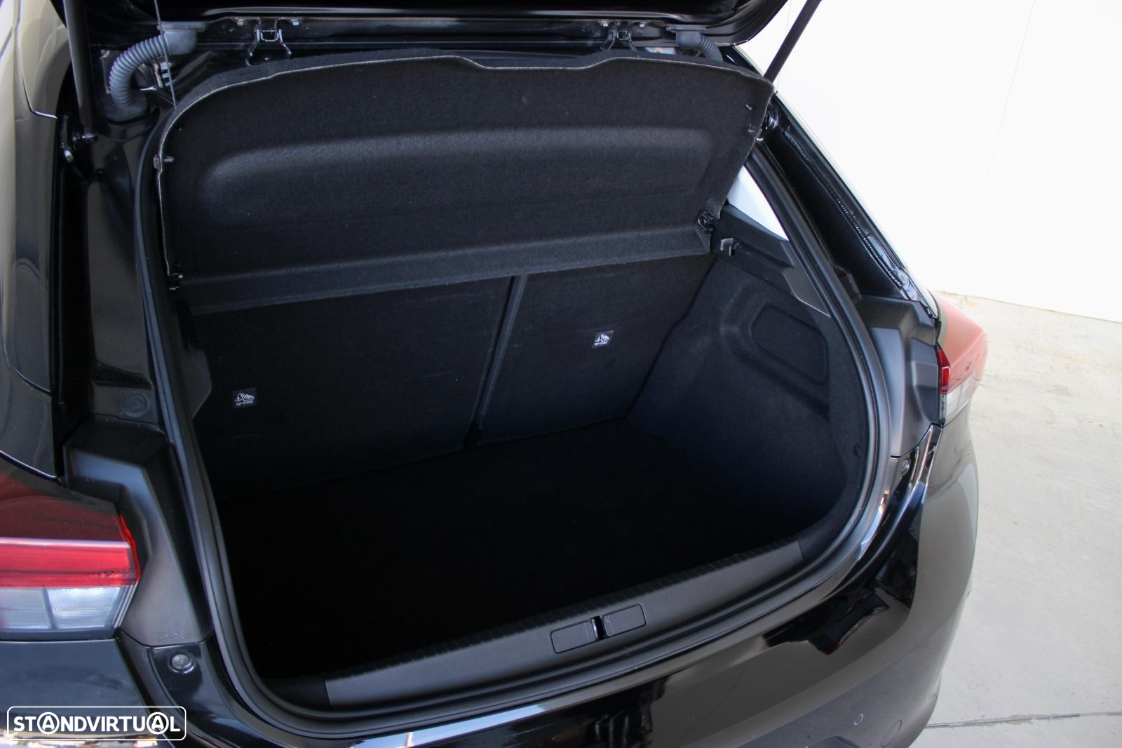 Opel Corsa 1.5 D Elegance - 8