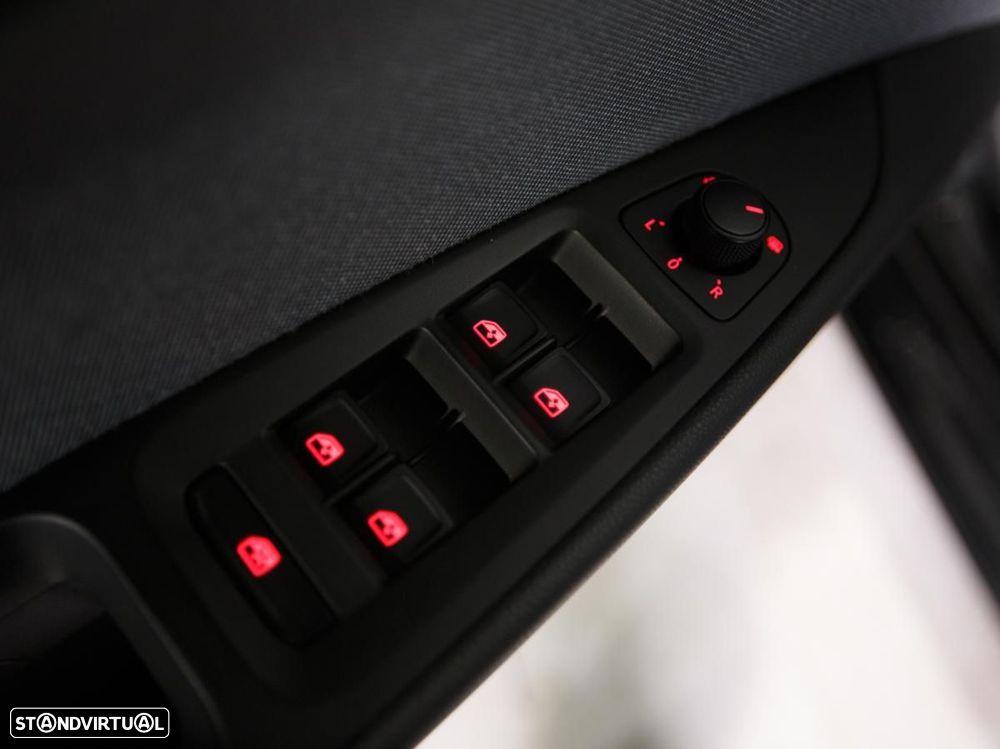 SEAT Leon ST 1.6 TDI Style S/S - 16