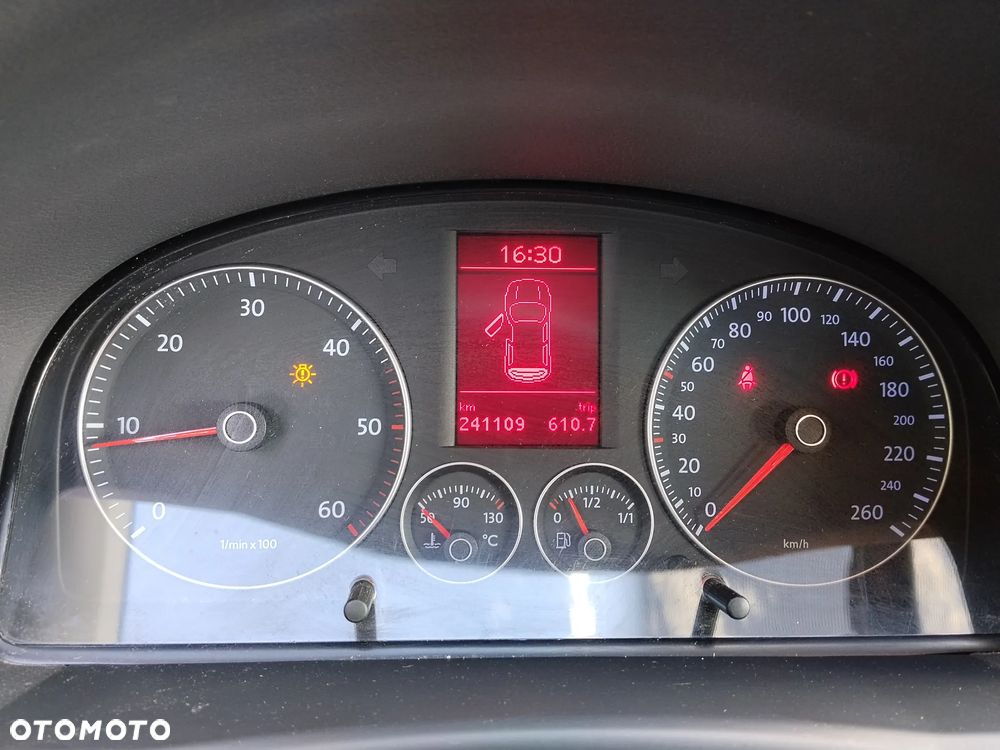 Volkswagen Touran 1.9 TDI DPF Blue Motion Trendline - 14