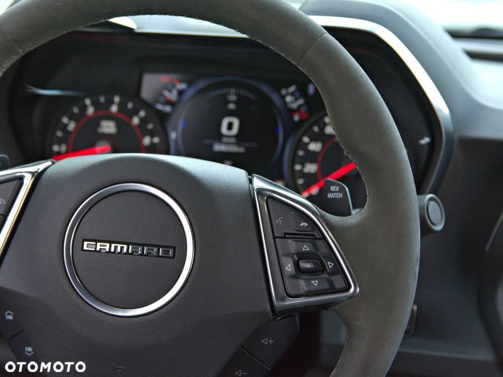 Chevrolet Camaro - 34