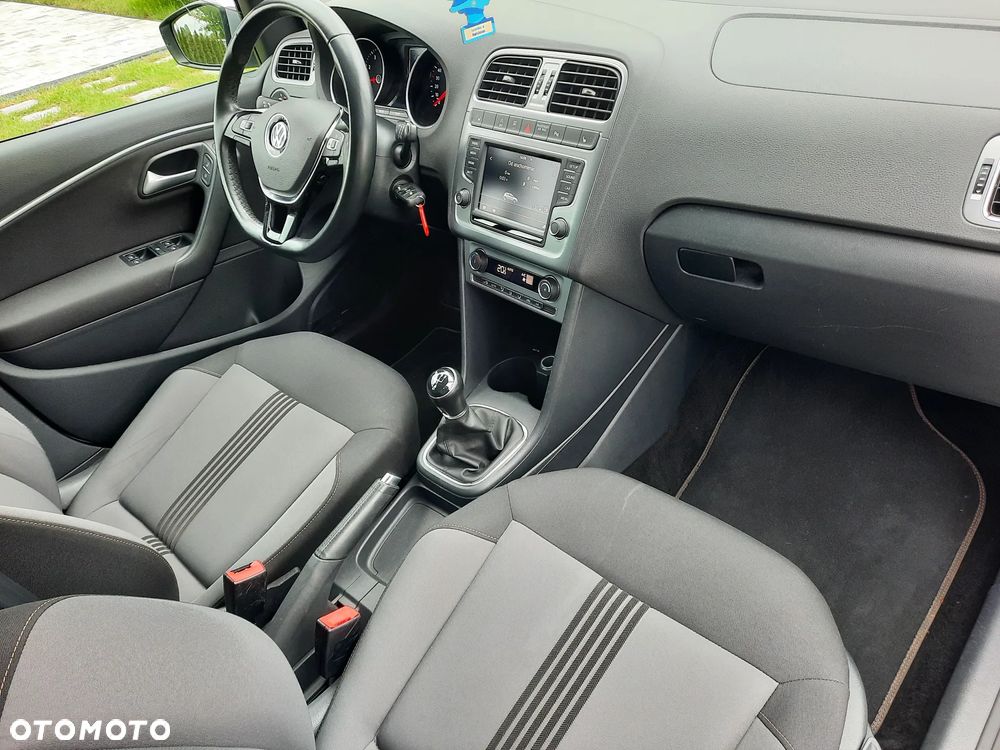 Volkswagen Polo 1.2 TSI Blue Motion Technology Allstar - 14