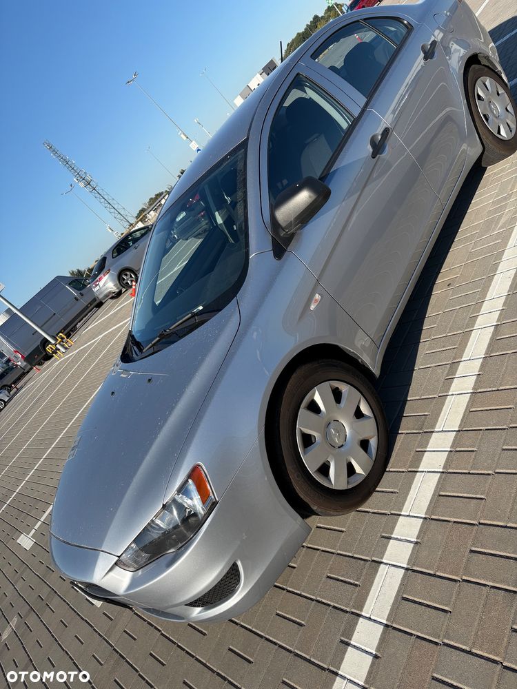 Mitsubishi Lancer 1.8 Inform - 3