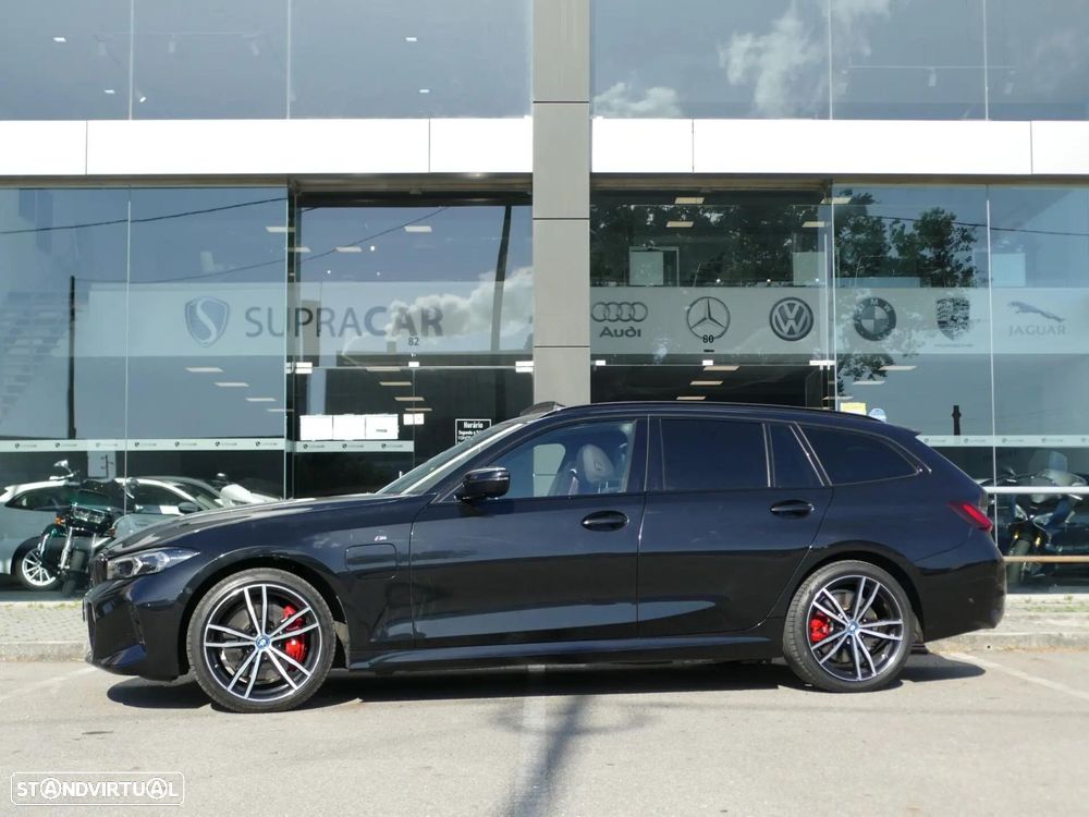 BMW 330 e Pack Desportivo M Auto - 22