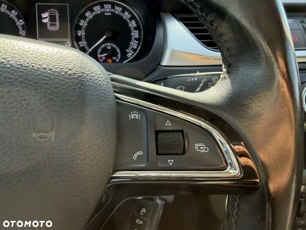 Skoda RAPID 1.4 TDI DPF Style - 14