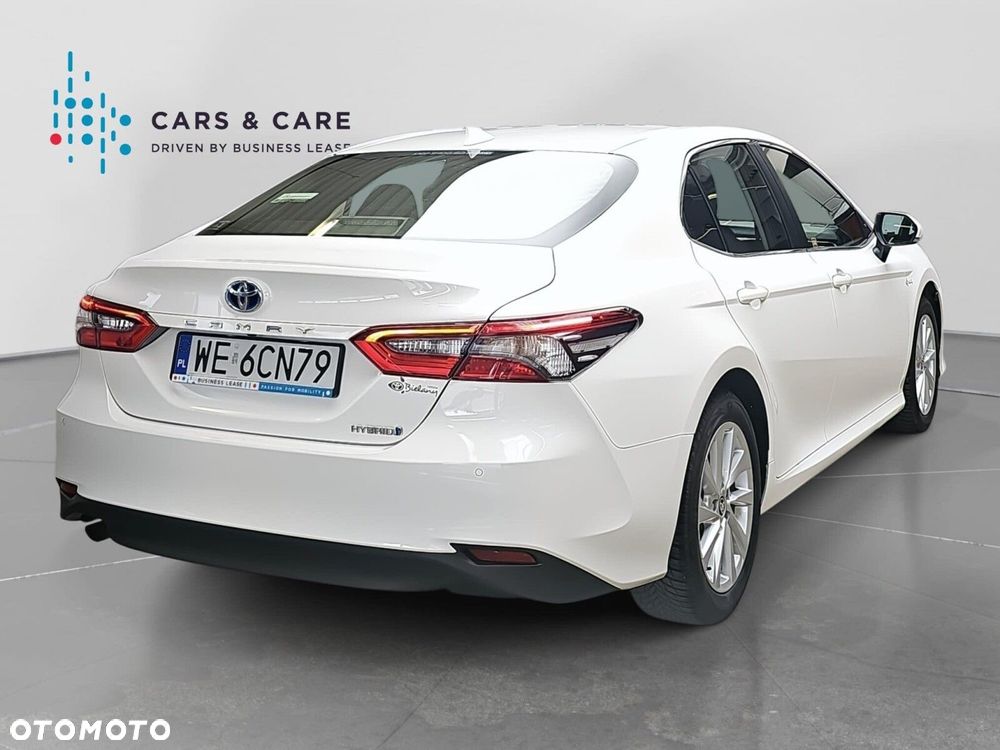 Toyota Camry 2.5 Hybrid Comfort CVT - 25