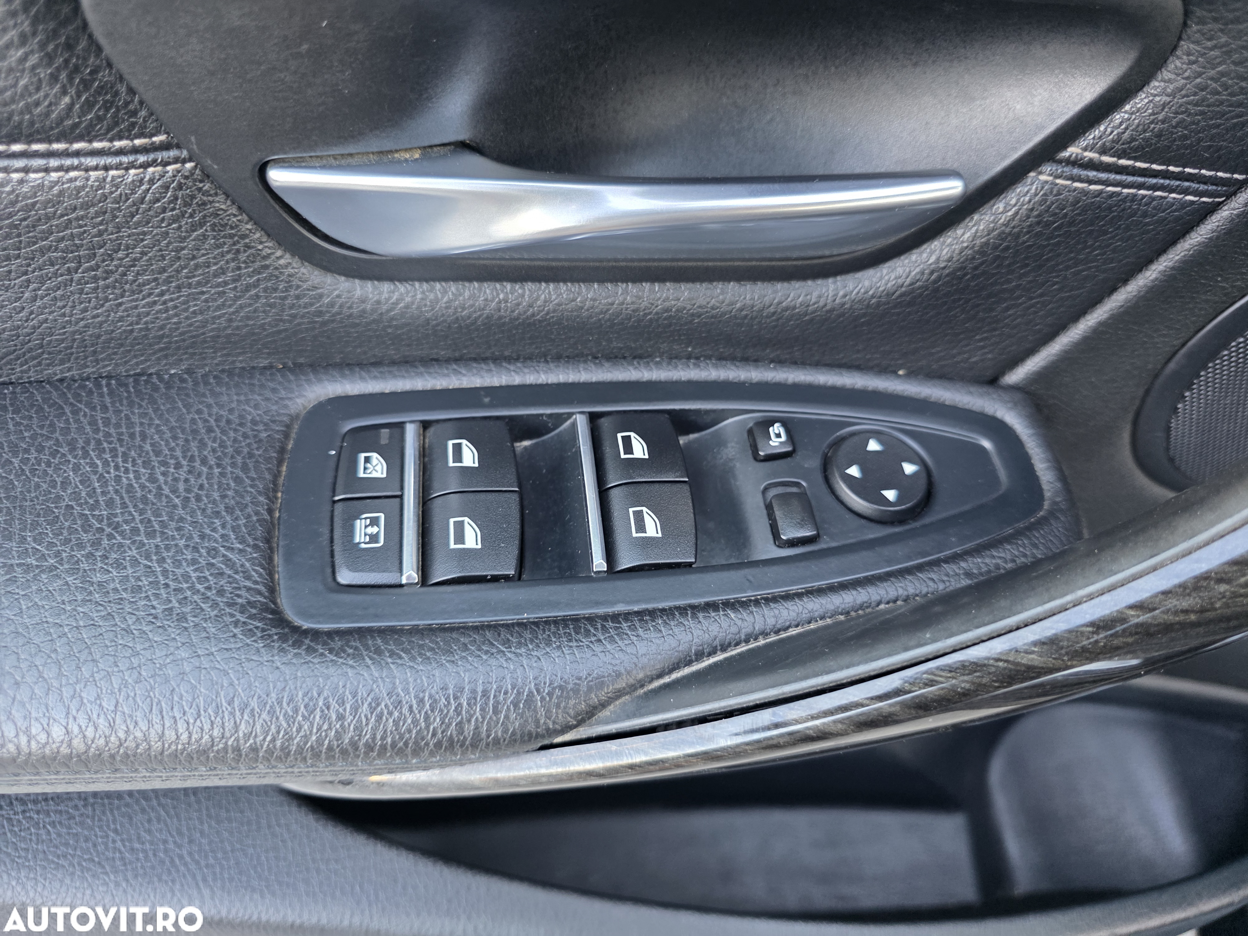 BMW Seria 3 320d Luxury Line - 21