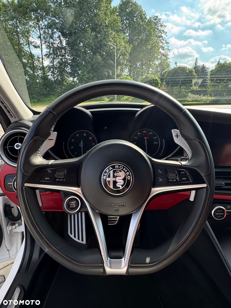 Alfa Romeo Giulia 2.0 Turbo Veloce TI Q4 - 19