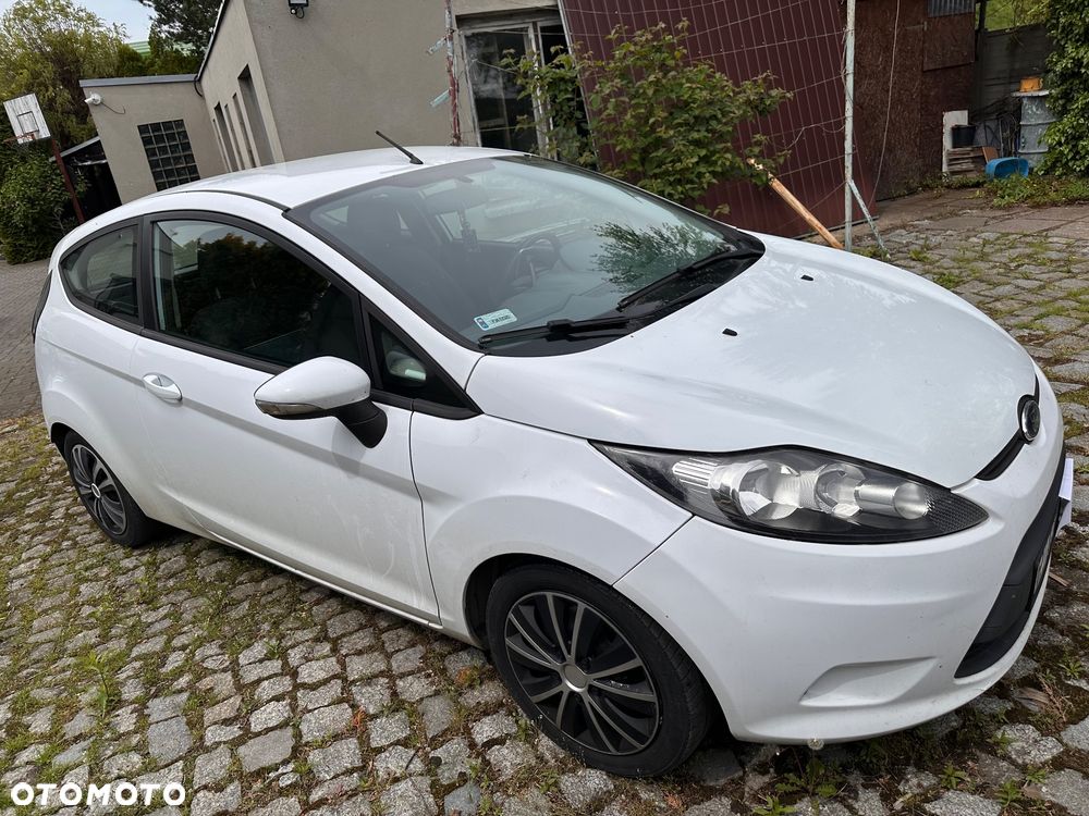 Ford Fiesta 1.25 Ambiente - 1