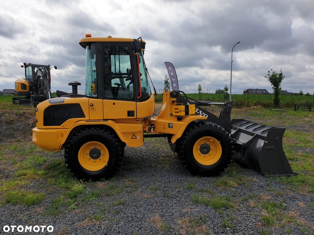 Volvo L30H L30 L35H ŁADOWARKA KOŁOWA KOMPAKTOWA SZYBKOZŁĄCZE HYDRAULICZNE - 31