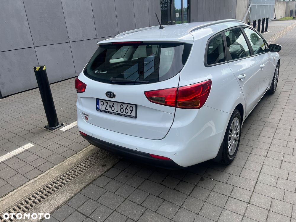 Kia Ceed - 3