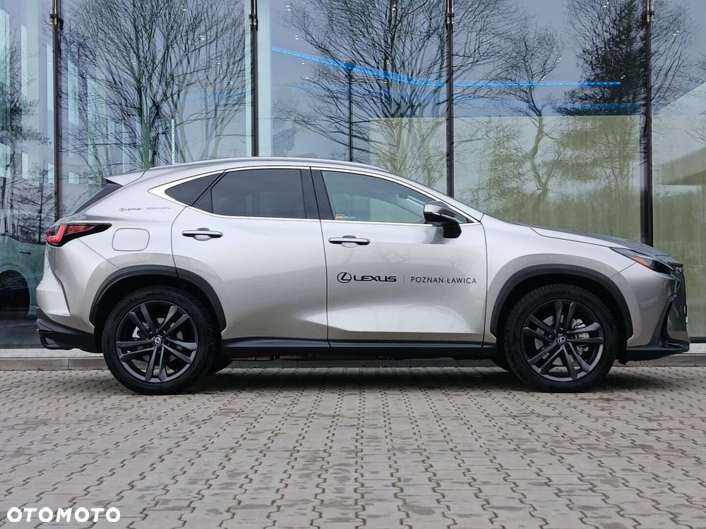 Lexus NX - 4