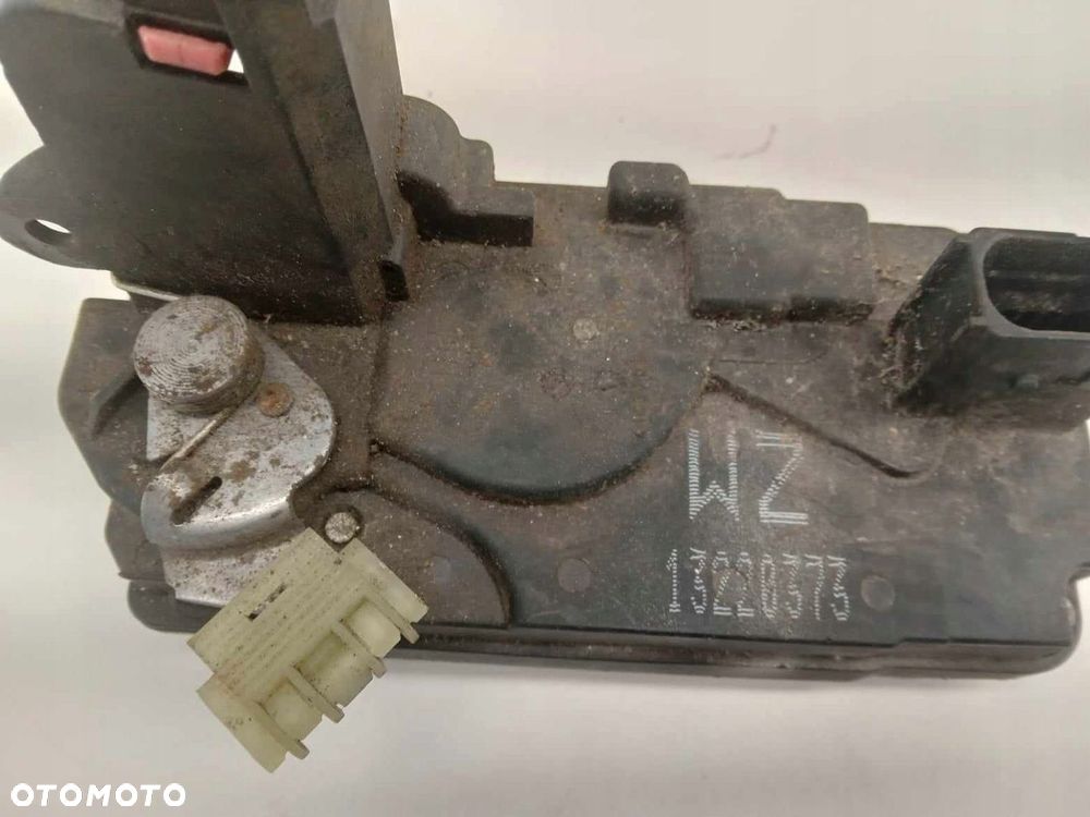 ZAMEK KLAMKA DRZWI LEWY TYŁ OPEL ASTRA H III - 3