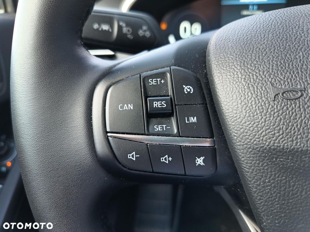 Ford Focus 1.0 EcoBoost mHEV Titanium X - 18