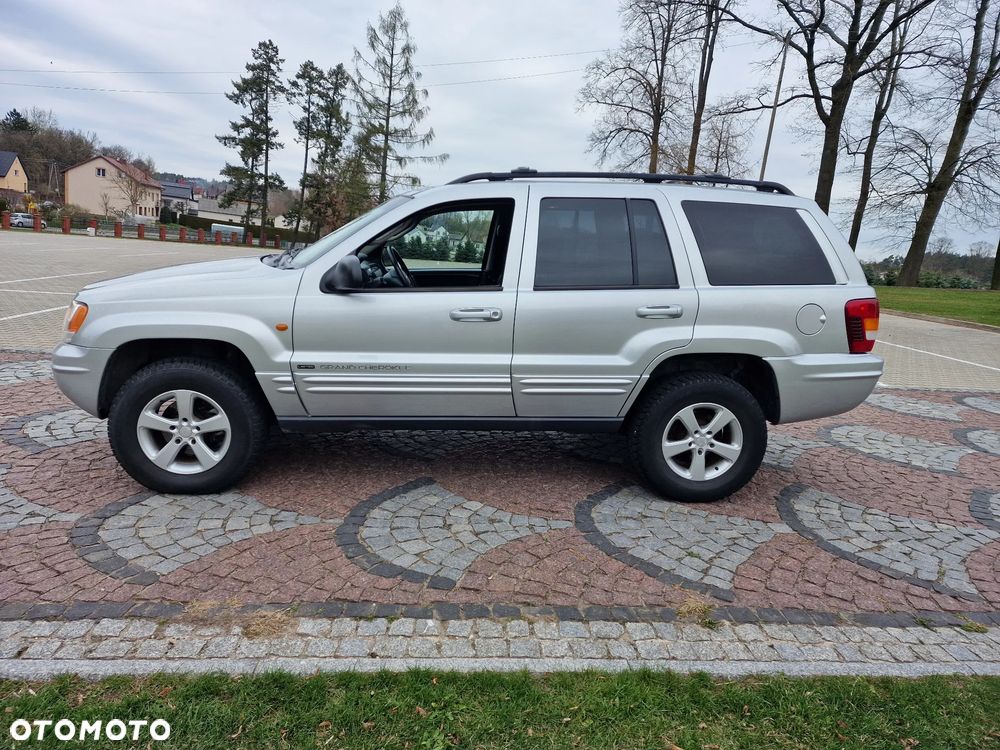 Jeep Grand Cherokee - 8