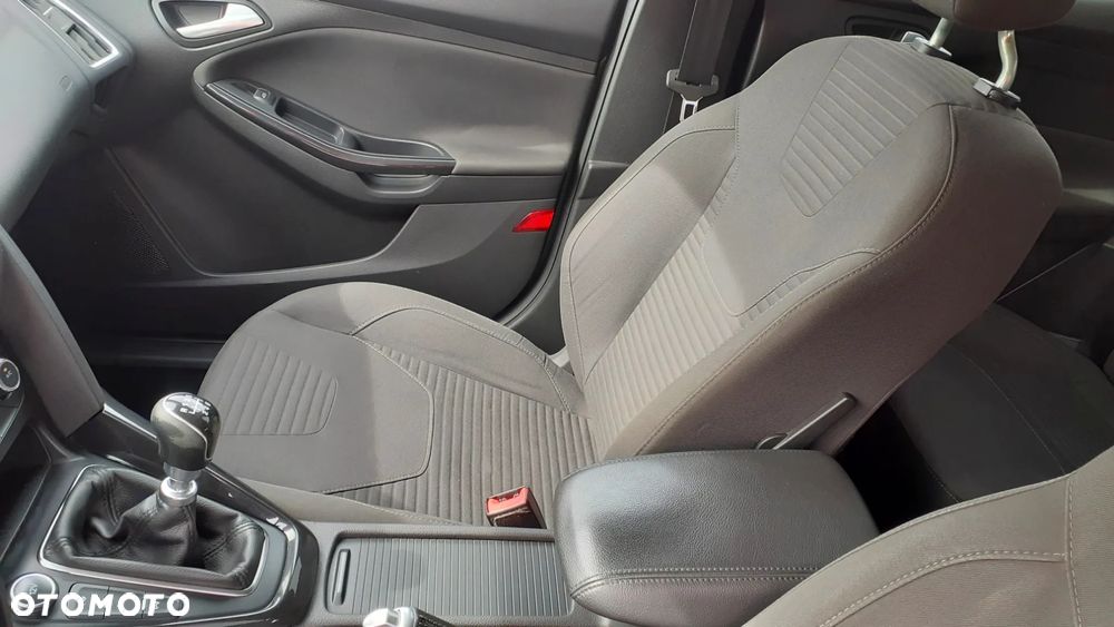 Ford Focus 1.5 TDCi Titanium - 24