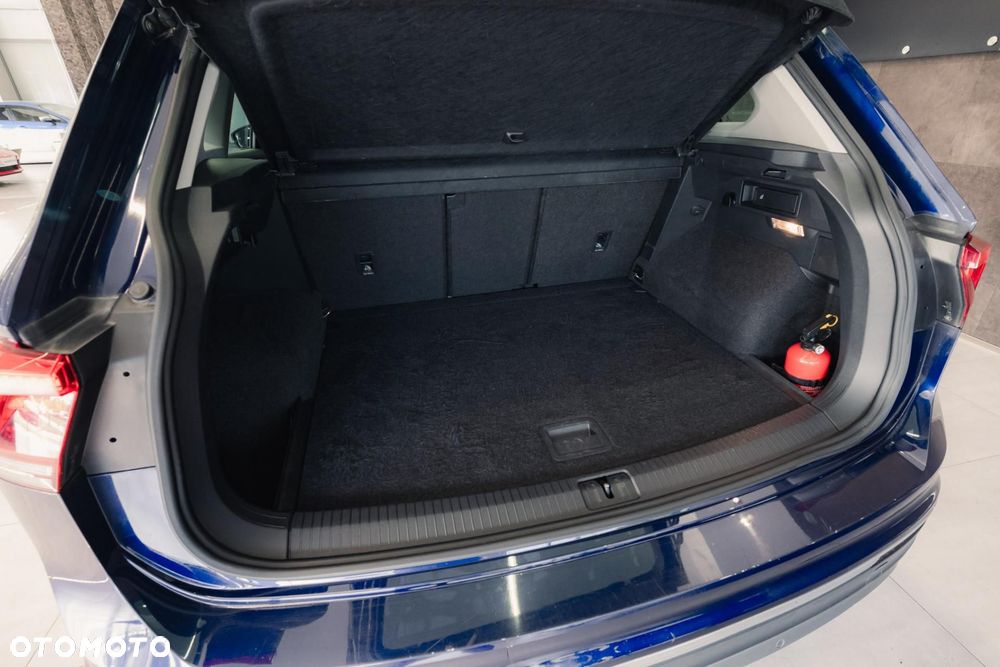 Volkswagen Tiguan - 36