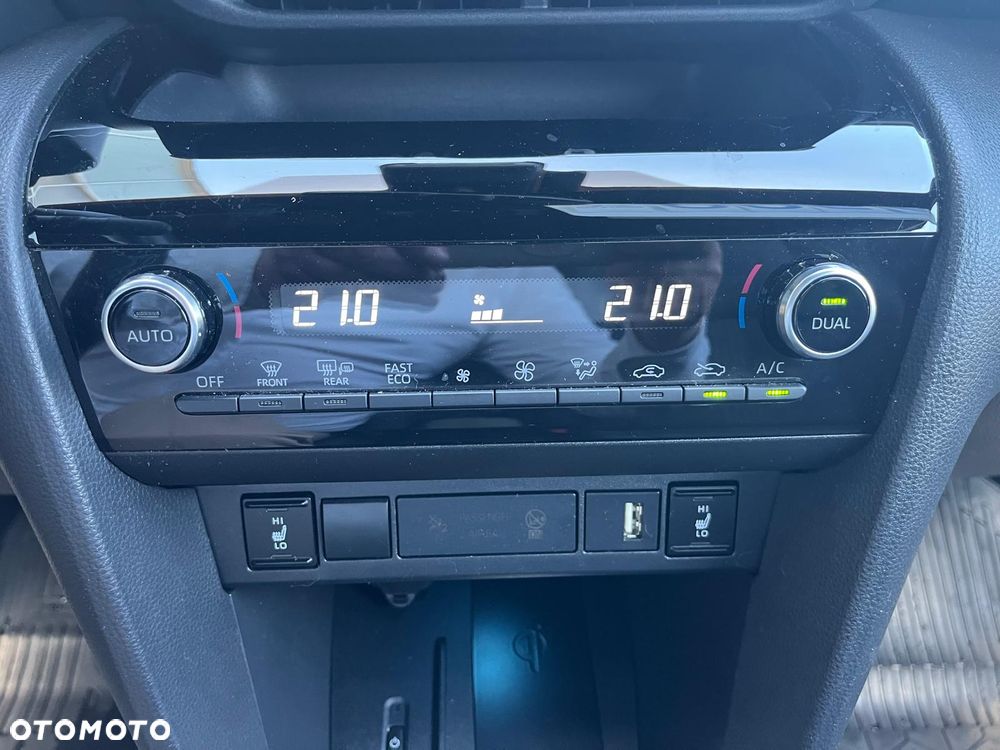 Toyota Yaris Cross Hybrid 1.5 Adventure - 12