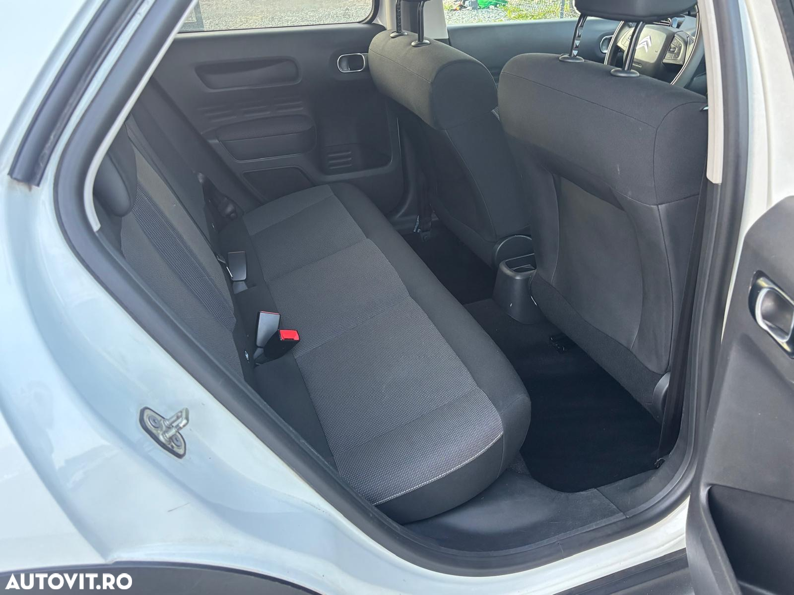 Citroën C4 Cactus PureTech 82 Business Class - 12