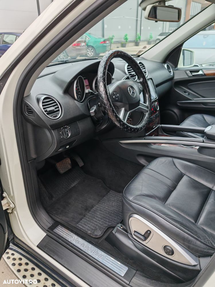 Mercedes-Benz ML 300 CDI BlueEfficiency Aut - 11
