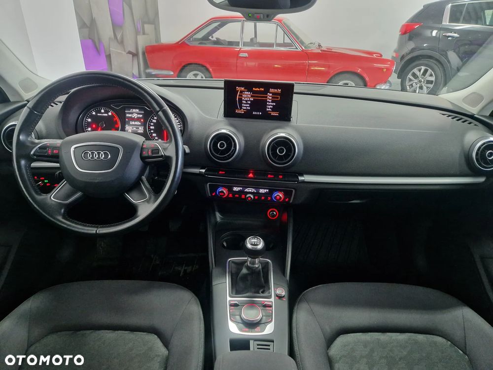 Audi A3 Sportback - 13