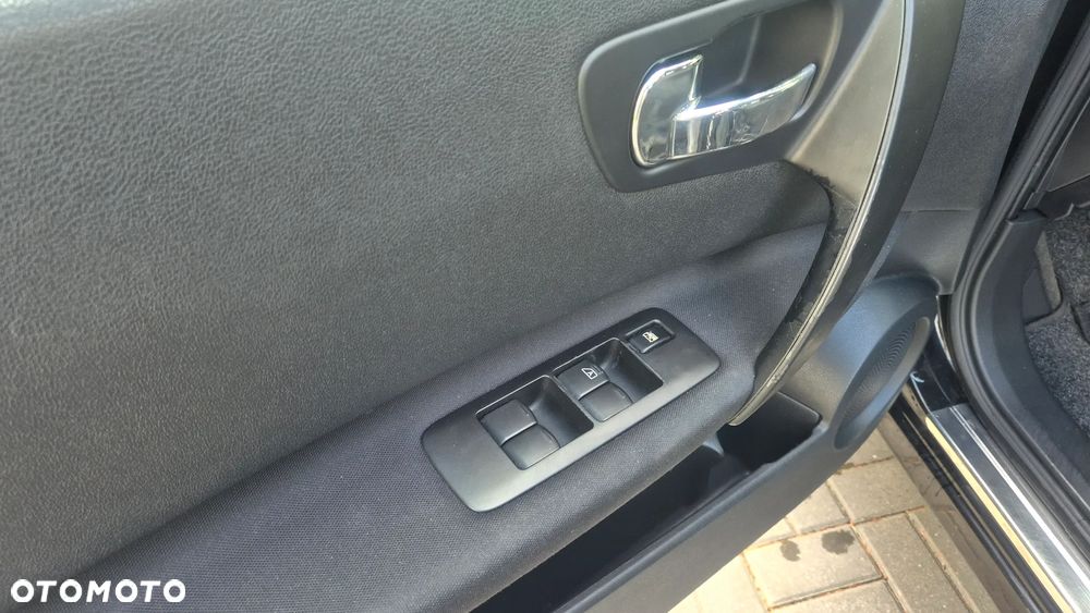 Nissan Qashqai 1.6 I-Way - 12
