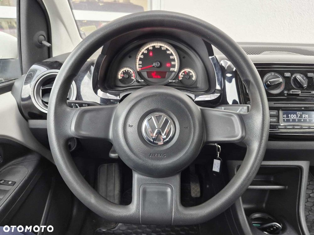 Volkswagen up! - 5