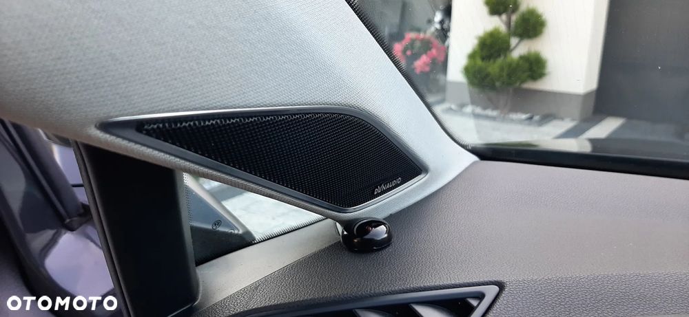 Volkswagen Golf e-Golf - 10