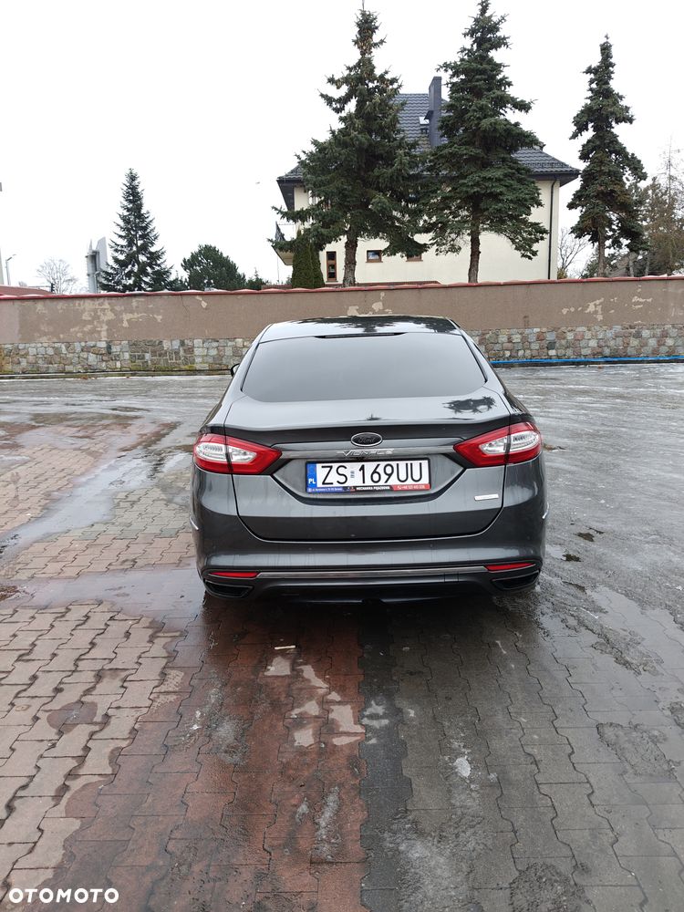 Ford Mondeo 2.0 EcoBoost STart-Stopp Autom Vignale - 4