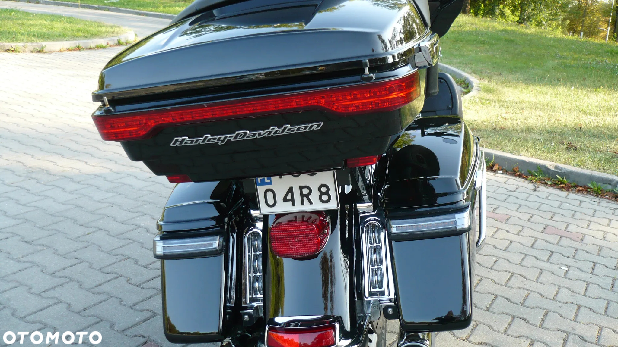 Harley-Davidson FLH Electra Glide - 20