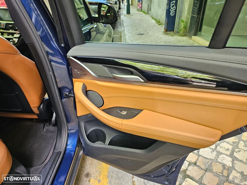 BMW iX3 Inspiring - 14