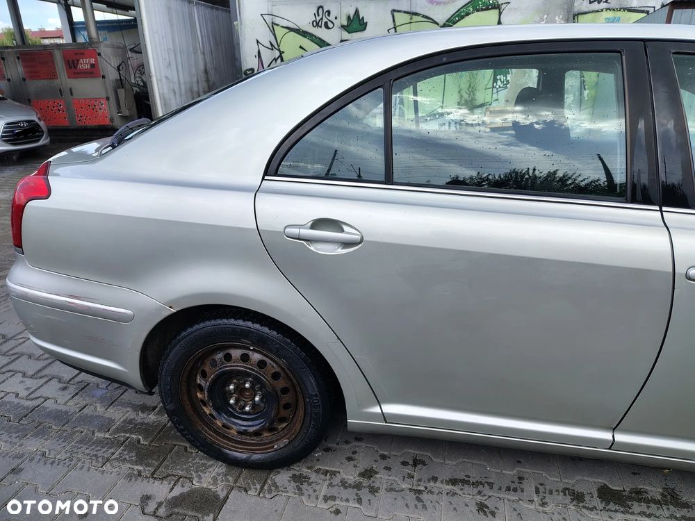 Toyota Avensis 2.0 VVT-i Team - 6