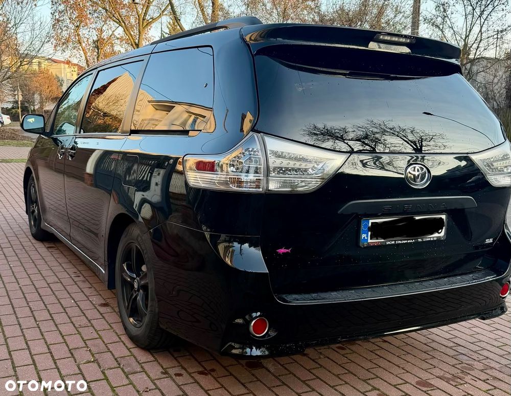 Toyota Sienna 3.5 V6 XLE AWD - 3