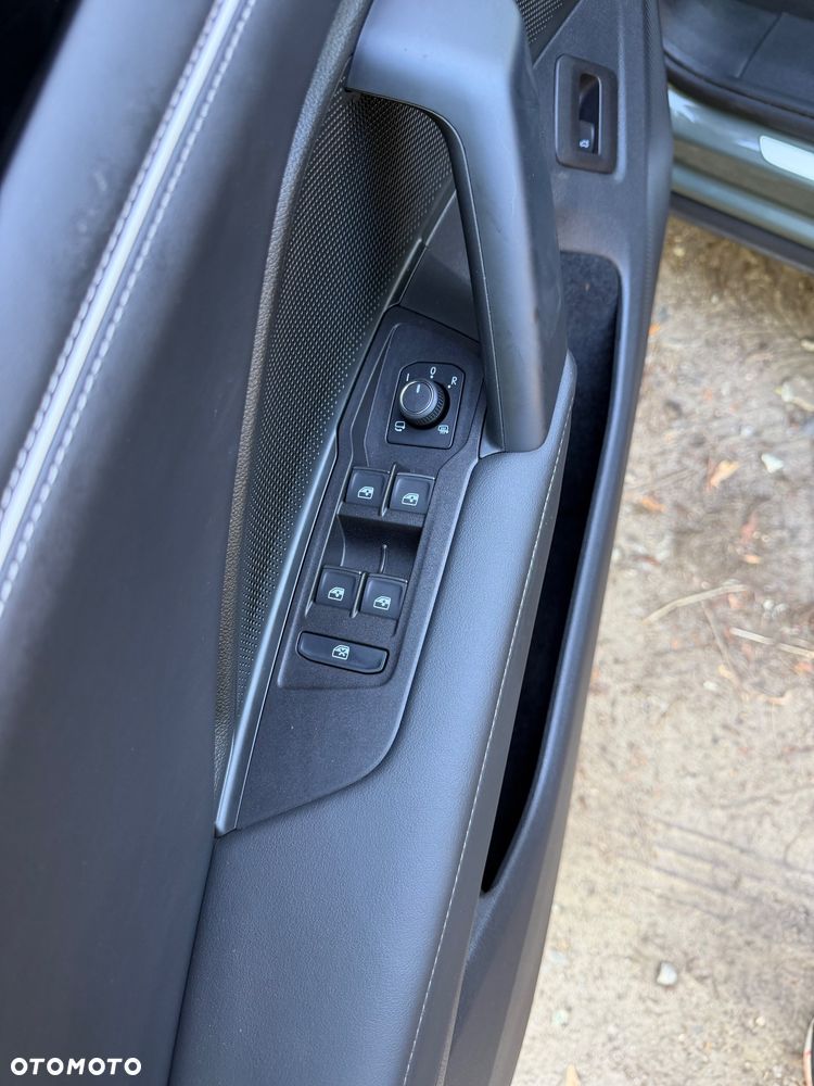 Volkswagen Tiguan 1.5 TSI EVO Elegance DSG - 9