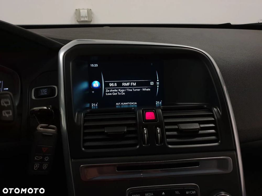 Volvo XC 60 D3 Drive-E Momentum - 15