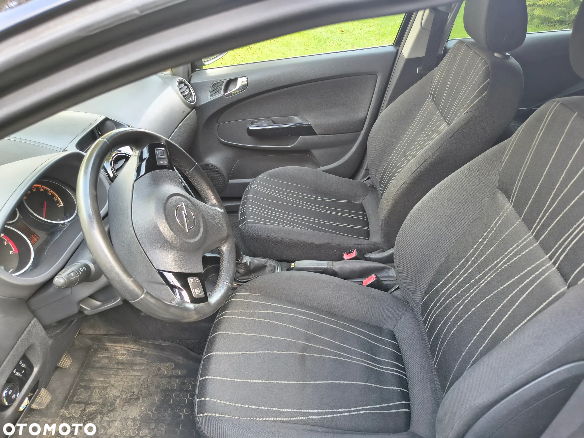 Opel Corsa 1.2 16V 111 - 8
