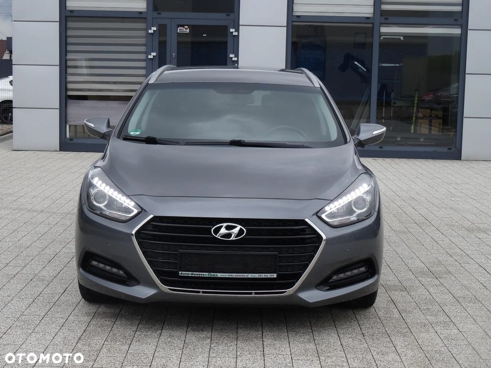 Hyundai i40 Kombi 1.7 CRDi DCT Style - 3