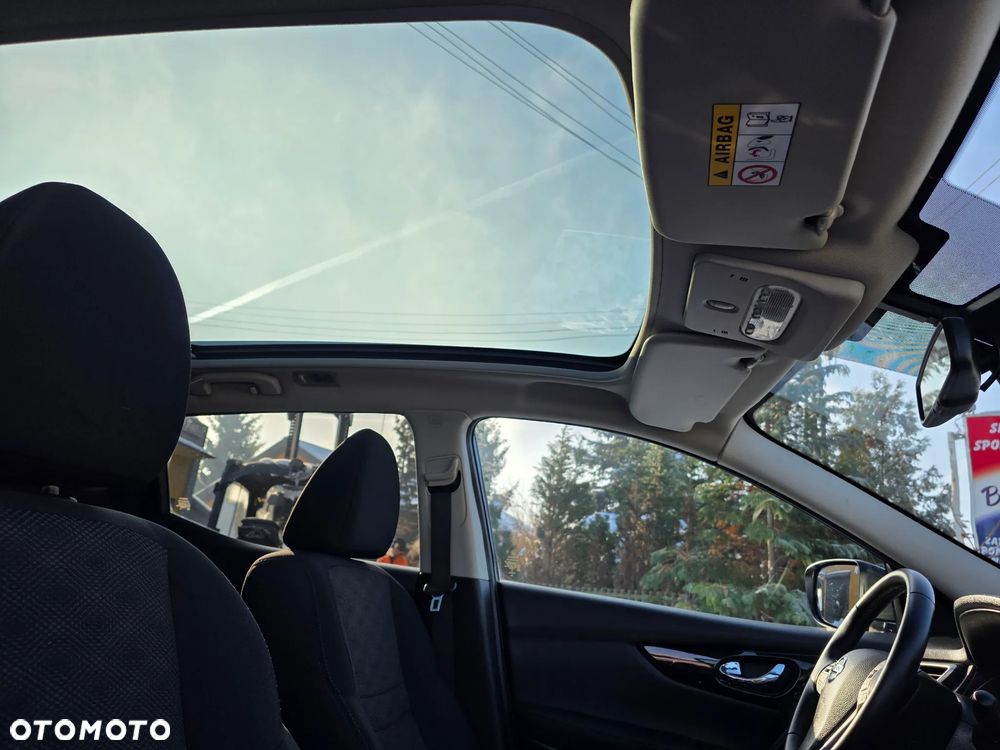 Nissan Qashqai 1.6 DIG-T N-Connecta - 26