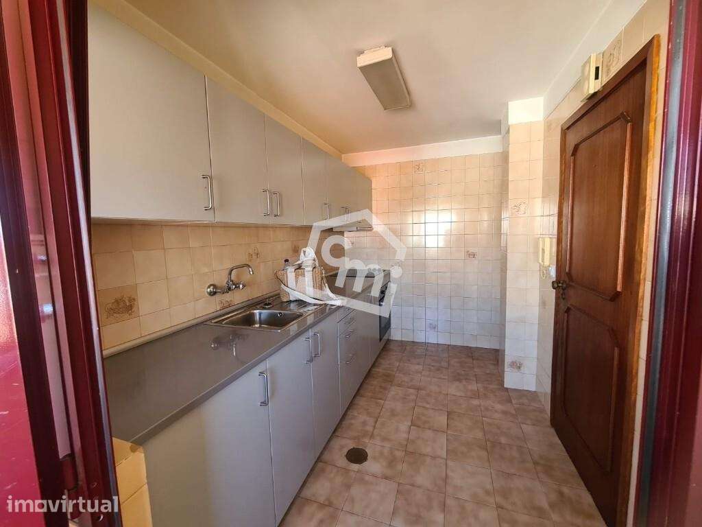 T0 espaçoso no centro de Leça da Palmeira - Grande imagem: 4/11