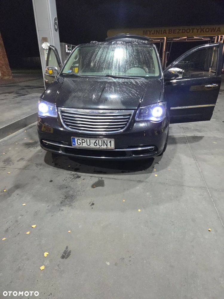 Chrysler Town & Country 3.6 Touring - 22