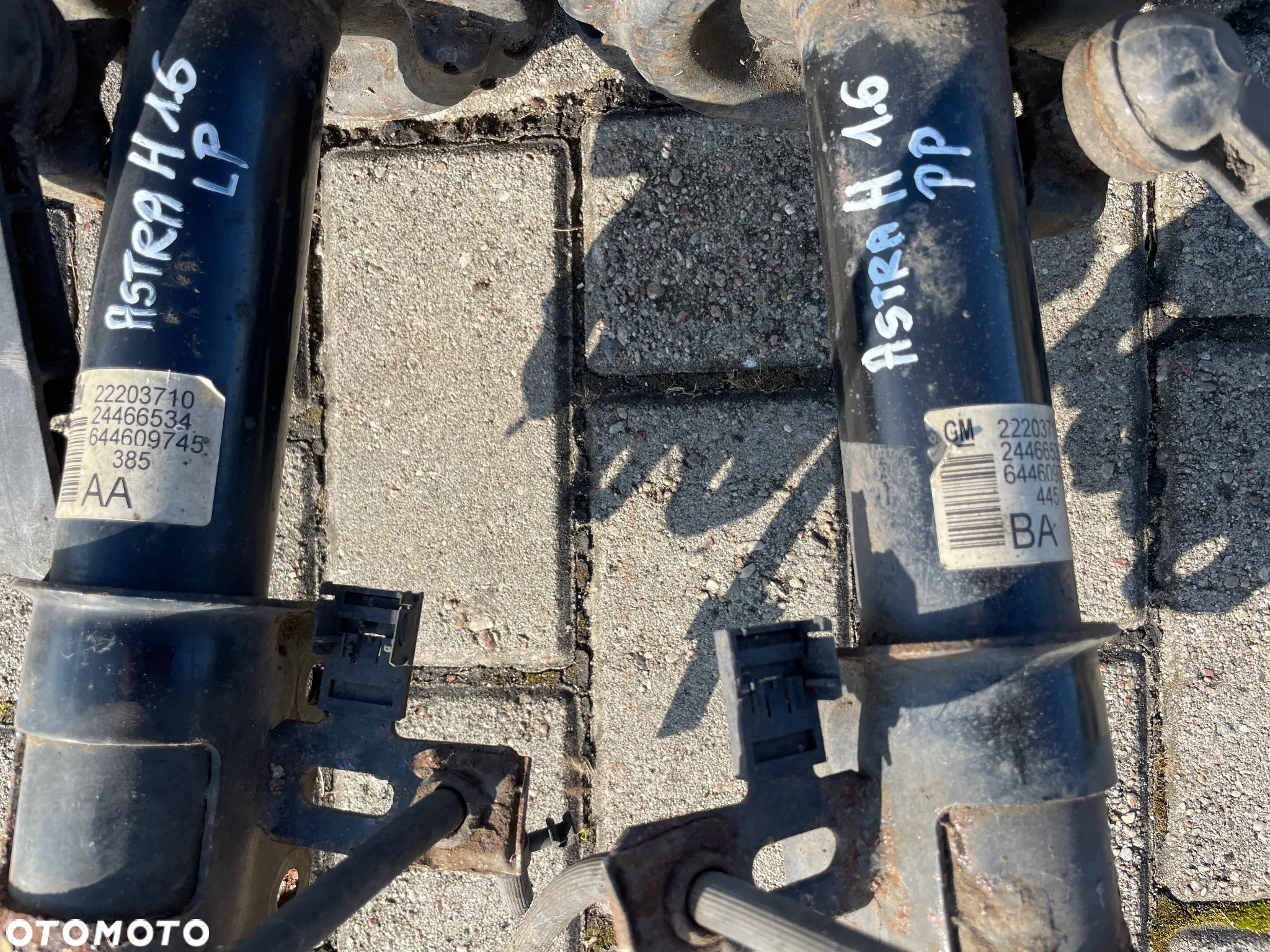 AMORTYZATOR SPRĘŻYNA przód Opel Astra H Zafira B 1,4 1,6 04-10 - 2