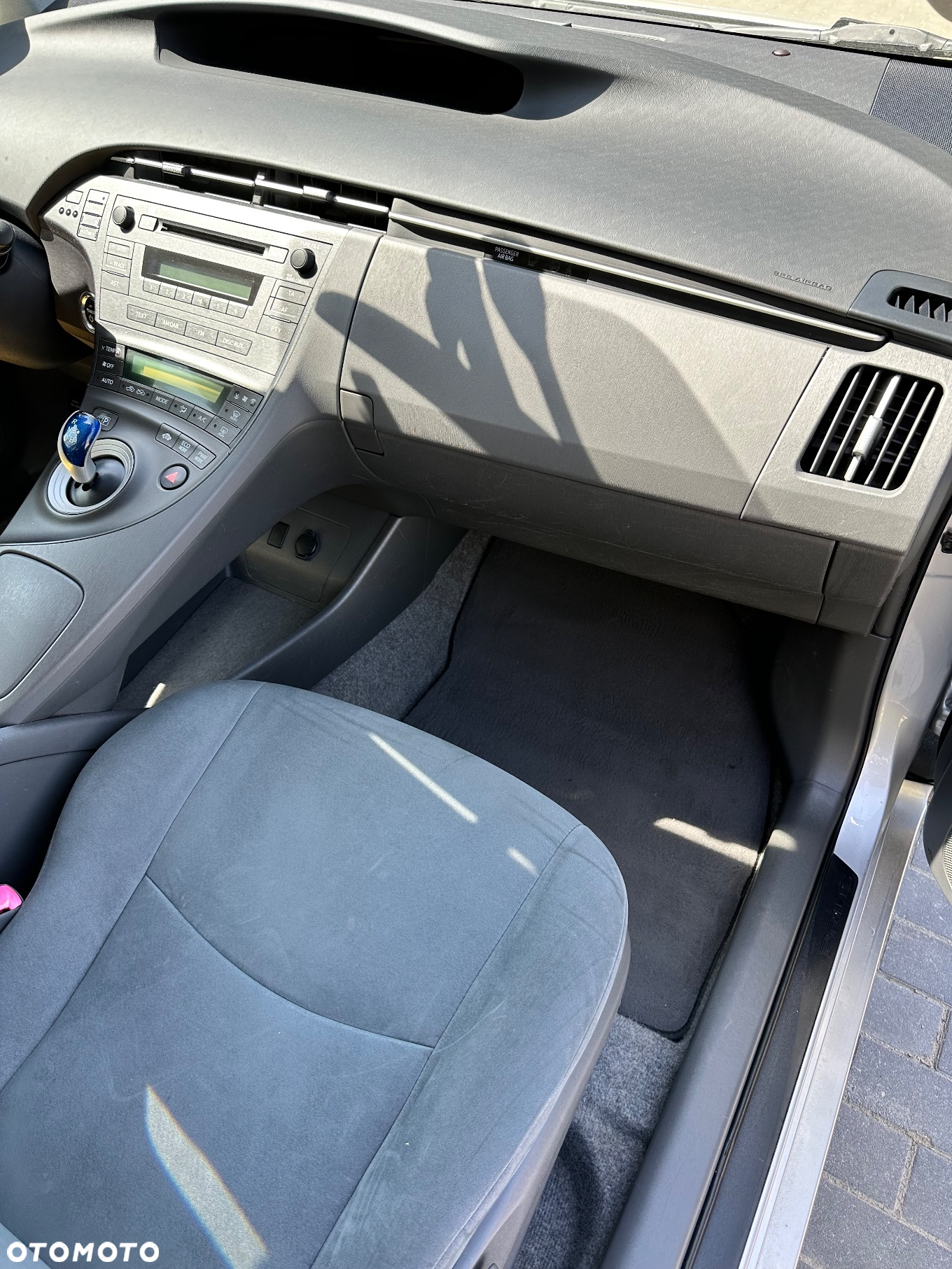 Toyota Prius (Hybrid) Comfort - 16