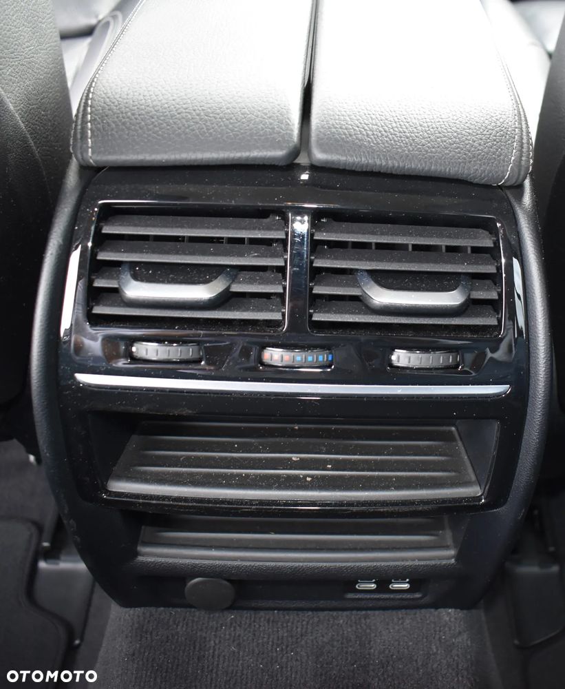 BMW Seria 5 518d Sport Line sport - 34
