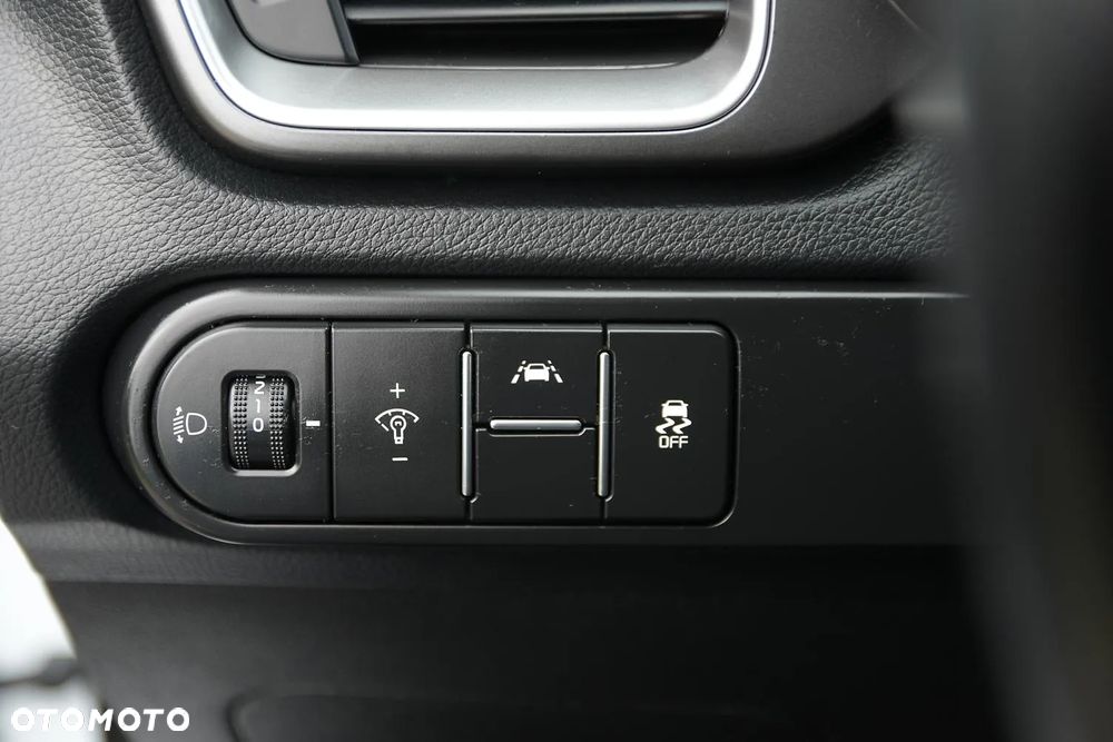 Kia Ceed - 28