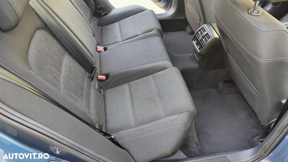 Volkswagen Passat 2.0 TDI (BlueMotion Technology) Comfortline - 4