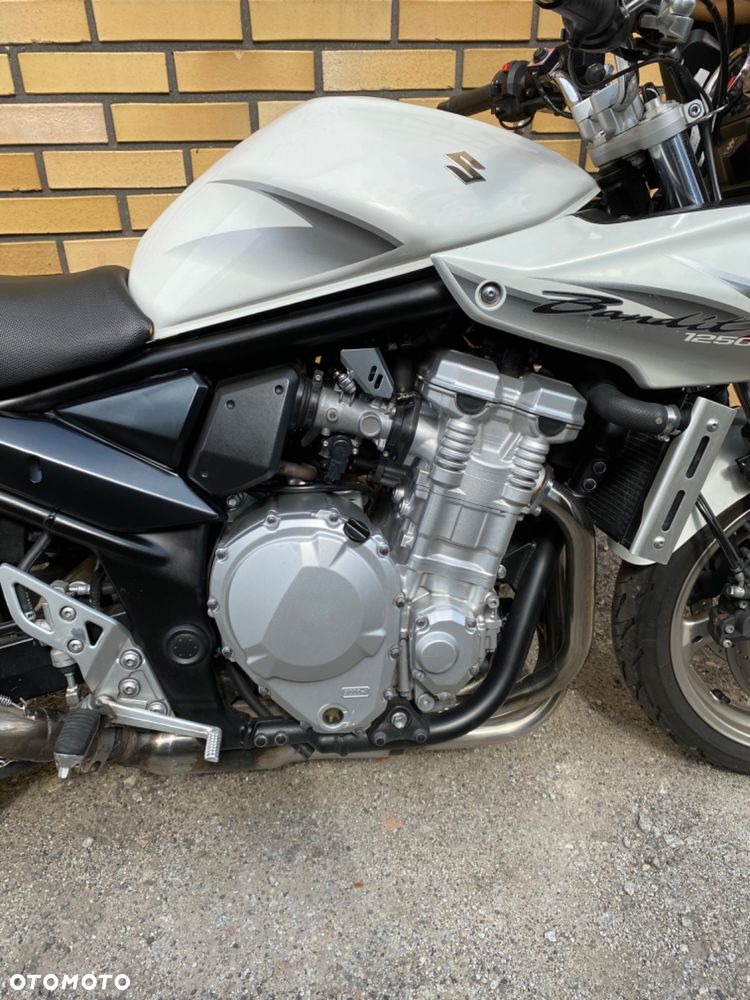 Suzuki Bandit - 8