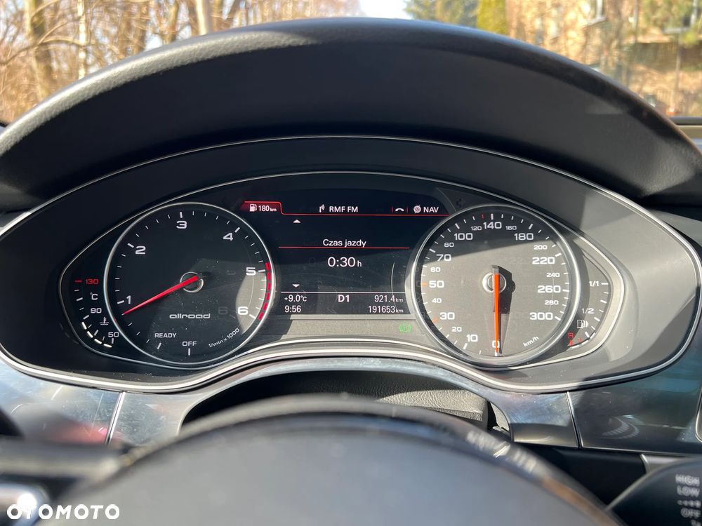 Audi A6 Allroad - 11