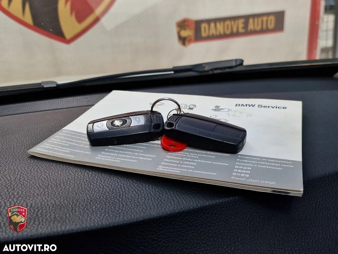BMW Seria 3 320d Touring xDrive Aut. - 27