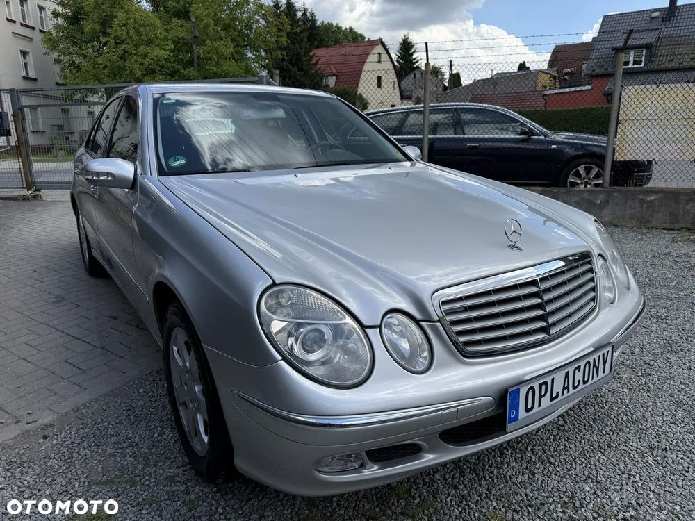 Mercedes-Benz Klasa E 240 Elegance - 11